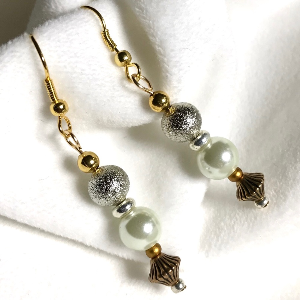 Handmade Earrings with Vintage and Modern Elements (E116-4H) New Without Tags